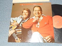画像1: ERNIE FORD & GLEN CAMPBELL - ERNIE SINGS & GLEN PICKS (MINT-/MINT-)  / 1975 US AMERICA ORIGINAL 1st Press "ORANGE Label"  Used LP 