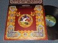 THIN LIZZY - JOHNNY THE FOX (With CUSTOM INNER)(Matrix #A)9102012 1Y//1 M 1 4 1 3 BILBO 'N' QUAKERS ! B)9102012 2Y//2 M 1 2 1 BILBO - MASTER ROOM)  (Ex+/MINT- Looks:Ex++) / 1976 UK ENGLAND ORIGINAL Used LP 
