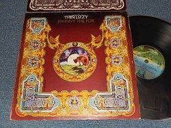画像1: THIN LIZZY - JOHNNY THE FOX (With CUSTOM INNER)(Matrix #A)9102012 1Y//1 M 1 4 1 3 BILBO 'N' QUAKERS ! B)9102012 2Y//2 M 1 2 1 BILBO - MASTER ROOM)  (Ex+/MINT- Looks:Ex++) / 1976 UK ENGLAND ORIGINAL Used LP 