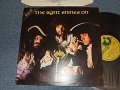 ELECTRIC LIGHT ORCHESTRA :ELO  - THE LIGHT SHINES ON (Ex++/MINT-) / 1977UK ENGLAND ORIGINAL Used LP