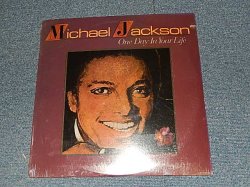画像1: MICHAEL JACKSON - ONE DAY IN YOUR LIFE  (SEALED CutOut) / 1981 US AMERICA ORIGINAL "BRAND NEW SEALED" LP