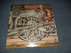 画像1: COMMODORES - HOT ON THE TRACKS (SEALED) / 1976 US AMERICA ORIGINAL "BRAND NEW SEALED" LP 
