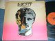 MOTT THE HOOPLE  - MOTT ( With TITLE STICKER on COVER : Ex/MINT- ) / 1973 UK ORIGINAL Die-Cut Gatefold Coverl Used LP