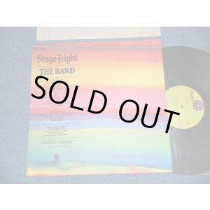 画像: THE BAND - STAGE FRIGHT( Matrix # A)SW-1-425-Z-1 #3/ B) SW-2-425 -Z-1 #2  STERLING RL ) ( MINT-/MINT-) / 1970 US AMERICA ORIGINAL  "PROMO HOLE" 1st Press "LIME GREEN with Purple Color 'C' on TOP LABEL" Used LP 