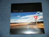 画像: PEARL JAM - YIELD (1st Press DIE CUT cover) ( SEALED )  / 1998 US ORIGINAL "Brand New  SEALED"  LP