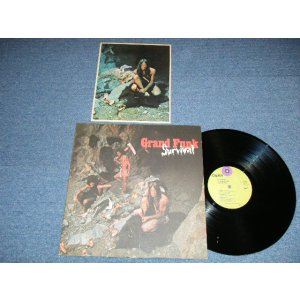 画像: GFR GRAND FUNK RAILROAD - SURVIVAL ( With 1 PIN-UPs )( Matrix #  1-764-F-9-/ -2-764-F9) ( Ex++/Ex+, Looks:MINT- : EDSP ) / 1971 US AMERICA ORIGINAL 1st Press "GREEN Label"  Used LP 
