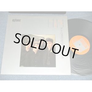 画像: BUZZCOCKS - ANOTHER MUSIC IN A DIFFERENT KITCHEN ( Matrix # 2U/2U ) ( Ex++/MINT- ) /  1978 UK ENGLAND ORIGINAL Used LP