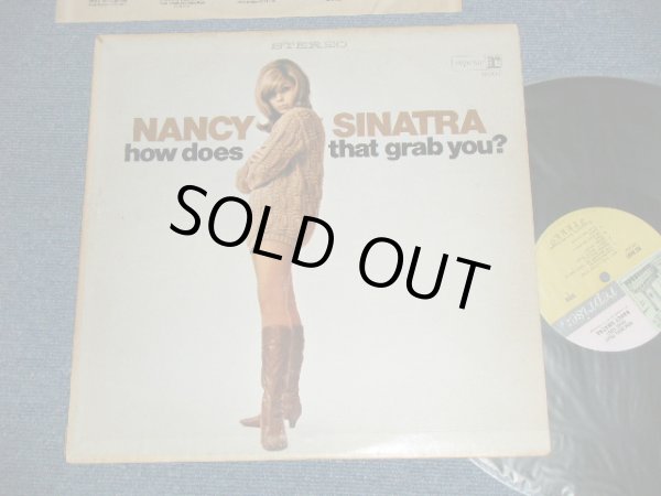 画像1: NANCY SINATRA - HOW DOES THAT GRAB YOU? ( Ex-/Ex- A-1:VG++) / 1966 US AMERICA ORIGINAL 1st press "MULTI COLOR Label"  STEREO Used LP 