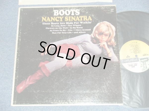画像1: NANCY SINATRA - BOOTS (VG++/Ex+++) / 1966 US AMERICA ORIGINAL "MULTI COLOR Label" MONO Used LP 
