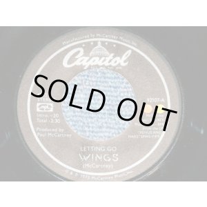 画像: WINGS PAUL McCARTNEY ( of The BEATLES) - LETTING GO / YOU GAVE ME THE ANSWER  ( MINT- Looks:Ex+++) / 1975  US AMERICA  ORIGINAL Used 7" Single 