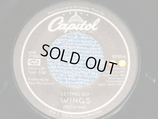 画像1: WINGS PAUL McCARTNEY ( of The BEATLES) - LETTING GO / YOU GAVE ME THE ANSWER  ( MINT- Looks:Ex+++) / 1975  US AMERICA  ORIGINAL Used 7" Single 