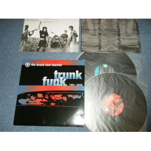 画像: THE BRAND NEW HEAVIES - CLASSICS 1991-2000 :TRUNK FUNK  ( Ex+++/MINT-) / 2000 US AMERICA  ORIGINAL Used 2-LP's 