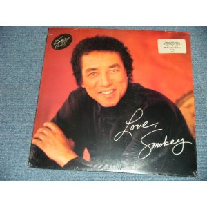 画像: SMOKEY ROBINSON (of The MIRACLES) - LOVE, SMOKEY (SEALED Cut Out) / 1990 US AMERICA ORIGINAL  "BRAND NEW SEALED" LP