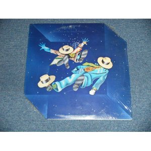 画像: TRAFFIC - SHOOT OUT AT THE FANTASY FACTORY (SEALED Cut Out) /  US AMERICA REISSUE "DIE-CUT Cover" "BRAND NEW SEALED"   LP 