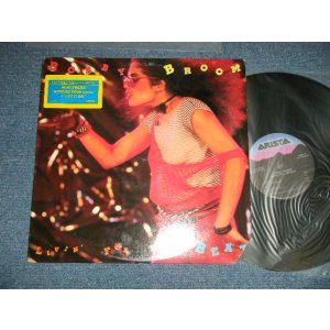 画像: BOBBY BROOM - LIVIN' FOR THE BEAT ( Ex++/MINT-  Cut Out )   / 1984 US AMERICA ORIGINAL  Used  LP 
