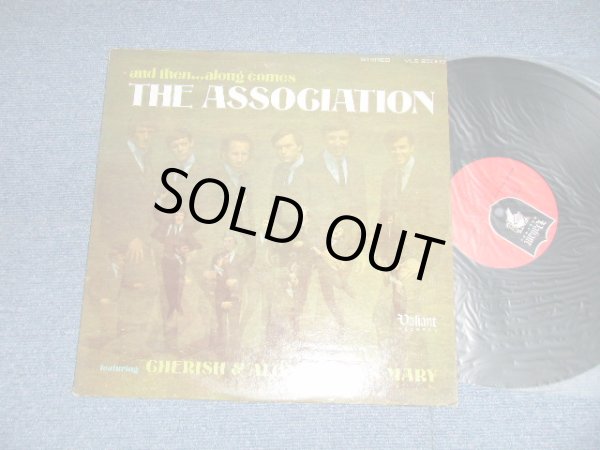 画像1: THE ASSOCIATION - AND THEN...ALONG COMES (Matrix # A) VLS-25002-A  1J  B) VLS-25002-B  1K)  (Ex++/Ex+++ Looks:MINT- EDSP) / 1966 US AMERICA ORIGINAL  STEREO Used LP