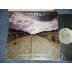 画像: GERRY RAFFERTY - SLEEPWALKING (Ex/MINT- ) /  1982 US AMERICA  ORIGINAL Used  LP 