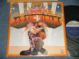 画像: MARTIN AND FINLEY - DAZZLE 'EM WITH FOOTWORK (with CARL WILSON,BRUCE JOHNSTON) ( Ex++/Ex+++ Cut Out ) / 1974 US AMERICA  ORIGINAL Used LP 