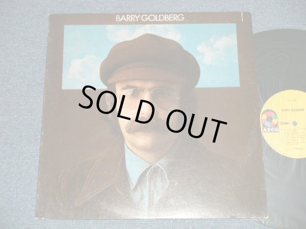 画像1: BARRY GOLDBERG - BARRY GOLDBERG (Ex+++/MINT-  CUTOUT) / 1974 US AMERICA ORIGINAL 1st Press "YELLOW with 1841 BROADWAY Label" Used LP 