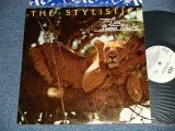 画像: The STYLISTICS - THE LION SLEEPS TONIGHT (Ex++/MINT Cut out for Promo) / 1979 US AMERICA ORIGINAL wWHITE LABEL PROMO" Used  LP 