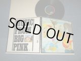画像: THE BAND - MUSIC FROM BIG PINK( Matrix #  A)SKAO-1-2955-B-4 #2 /B) SKAO2-2955-B-4 #2) ( Ex+++/Ex+++ A-5:Ex) / 1968 US AMERICA ORIGINAL 1st Press "BLACK with RAINBOW RING LABEL" "MFD. BY CAPITOL RECORDS, INC. U.S.A.T:M. [CAPITAL LOGO] • MARCA REG. • U.S. PAT. NO. 2,631,859"  "Full Member credit Label" "2nd press 'B.D. 1968' Credit at FRONT COVER BOTTOM" Used LP