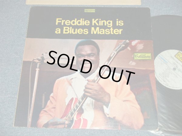 画像1: FREDDY / FREDDIE KING - FREDDIE KING IS A BLUES MASTER  (Ex+/Ex+++)  / 1969 US AMERICA ORIGINAL "1841 BROADWAY"Label" Used LP 