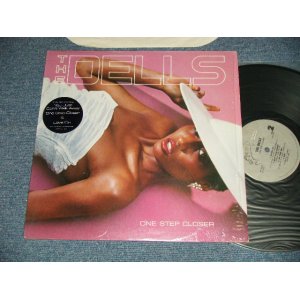 画像: THE DELLS - ONE STEP CLOSER  (Ex++/MINT-B-1,2:Ex+++ )  / 1984 US AMERICA ORIGINAL Used  LP 