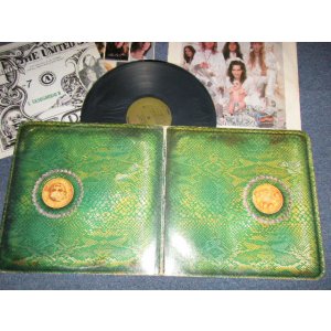 画像: ALICE COOPER - BILLION DOLLAR BABIES : Complete INNER+MONEY+CARDS (Matrix # A) BS-2685 T 40396-1F   B) BS-2685   40397-1E  T1) (Ex++/Ex+++) /1973 US AMERICA ORIGINAL 1st Press "GREEN with WB Label" Used LP 