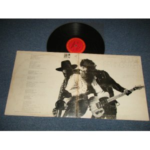 画像: BRUCE SPRINGSTEEN - BORN TO RUN ( Matrix #  A) PAL 33795-1J  B) PBL 33795-1AB)  (Ex/Ex+++ EDSP) / 1980's US AMERICA REISSUE "with BARCODE"  Used LP 