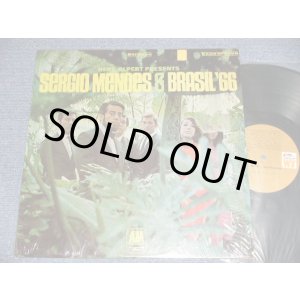 画像: SERGIO MENDES & BRASIL '66 - HERB ALPERT PRESENTS : Debut Album  ( Matrix #A)SP-4131-1B B)SP-4132-1D ) (MINT-/Ex, Ex+++) /1966 US AMERICA Original "BROWN Label" "STEREO" Used LP 
