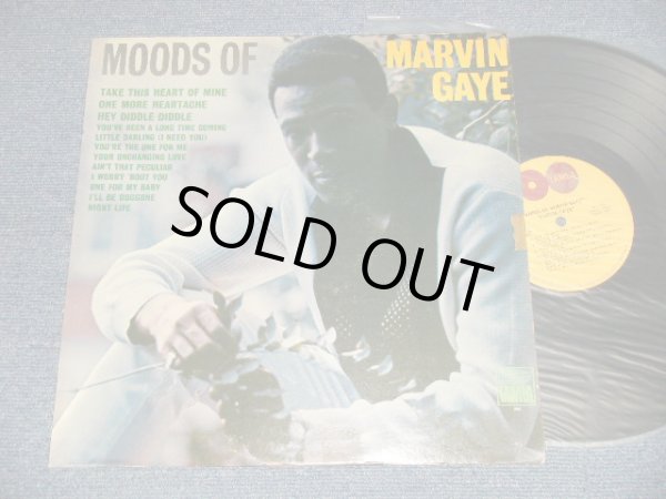 画像1: MARVIN GAYE - MOODS OF (Ex++/Ex+l, Ex- Looks:VG++ CRACK ) / 1966 US AMERICA ORIGINAL 1st Press "YELLOW with GLOBE Label" MONO Used LP 