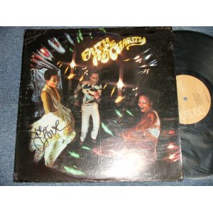 画像: FAITH HOPE & CHARITY - FAITH HOPE & CHARITY (Ex/Ex+++ WTRDMG, WOFC) / 1975 US AMERICA ORIGINAL  Used LP