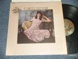 画像: CARLY SIMON - CARLY SIMON (NO Poster Lyric) (Matrix #A)EKS 74082 A CSM STERLING RL B)EKS 74082 B CSM STERLING ) "CSM Press" (MINT-/Ex+++ Looks:Ex++, MINT-) /1971 US AMERICA ORIGINAL "with HYPE/TITLE Seal" "BUTTERFLY Label" Used LP