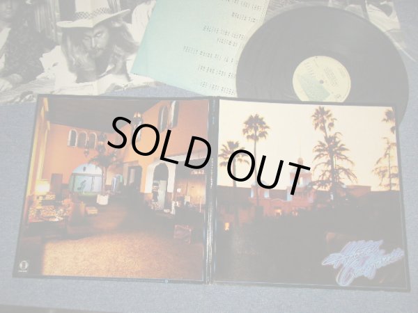 画像1: EAGLES - HOTEL CALIFORNIA : With Custom Inner Sleeve& POSTER (Matrix #A)B-14665 STERLING ▵24824 MR 6E-103-1 21 AR 8-26 +  "IS IT 6'O'CLOCK YET?" T B) B-14666 ▵24824-x MR 6E-103B 21 AR 8-26 "V.O.L. IS FIVE PIECE LIVE" (MINT-/MINT-) /1977 US AMERICA REISSUE "COMPLETE SET" Used LP 