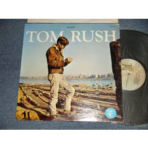 画像: TOM RUSH - TOM RUSH (1st ALBUM/DEBUT ALBUM) (Ex+/Ex++) / 1970's  US AMERICA REISSUE "Dark GREENISH Label with BUTTERFLY, Small Stylised "E" Mark label" Used LP 