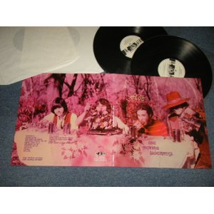 画像: The MIOVING SIDEWALKS  (ZZ TOP, B. GIBBONS) - FLASH (MINT-/MINT-) / 2000 ITALY REISSUE "Etching on side D" Used 2-LP(3-SIDED)