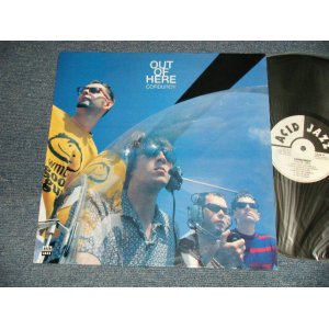 画像: CORDUROY - OUT OF HERE (MINT-/Ex++, Looks:VG+++) / 1994 UK ENGLAND ORIGINAL Used LP 