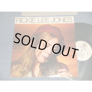 画像: RICKIE LEE JONES - RICKIE LEE JONES (Matrix #A)BSK-1-3296-WW2  -◃ B)BSK-2-3296-WW1  -◃) "Capitol Records Pressing Plant in WINCHESTER Press in VIRGINIA"( Ex+++/MINT-)  / 1980's  US AMERICA ORIGINAL "2nd Press WHITE Label" Used LP