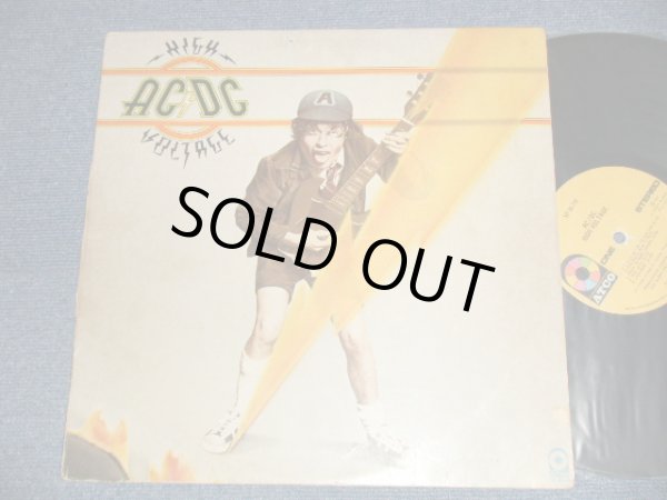 画像1: AC/DC - HIGH VOLTAGE (Matrix #A)ST-C-763660-B AT (PR) SP PORKY PRIME CUT  B)ST-C-763661-G AT GP O-4 SM-1-1 (PR) SP) "SP/SPECIALTY RECORD COMPANY press in OLYPHANT in PA" (Ex/Ex) /  1976 US AMERICA ORIGINAL 1st Press "YELLOW Label" Used LP 