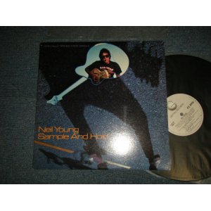 画像: NEIL YOUNG - SAMPLE & HOLD (Ex+++/MINT) / 1982 US AMERICA ORIIGNAL Used 12" Single