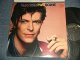 画像: DAVID BOWIE - CHANGES TWO BOWIE (Ex/MINT- CutOut) / 1981 US AMERICA ORIGINAL "BLACK Label" Used LP 