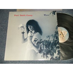 画像: PATTI SMITH GROUP - WAVE (With INSERTS) (MINT-/MINT-) / 1979 US AMERCA ORIGINAL Used LP 