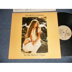 画像: NICOLETTE LARSON - IN THE NICK OF TIME (With CUSTOM INNER SLEEVE) (Ex+++/Ex+++) / 1979 US AMERICA ORIGINAL 1st Press "LIGHT BROWN Label" Used LP