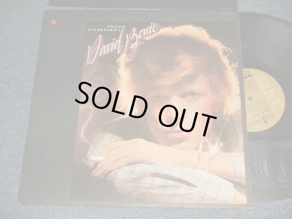 画像1: DAVID BOWIE - YOUNG AMERICAN (with CUSTOM INNER) (Ex+++/Ex+++) / 1975 CANADA ORIGINAL "TAN Label" Used LP