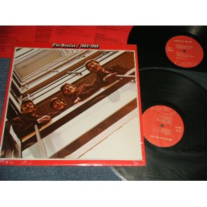 画像:  BEATLES  - 1962-1966 (Matrix #) "L.A. Press" (Matrix #A)SKBO-1-3403 H21 #7 MASTEREED BY CAPITOL O or 0 B)SKBO-2-3403 G-34  MASTEREED BY CAPITOL  O or 0 C)SKBO-3-3403 H34 #7 MASTEREED BY CAPITOL  O or 0 D)SKBO-4-3403 G31 #9 MASTEREED BY CAPITOL  O or 0) "CAPITOL JACKSONVILLE Press in ILLINOIS" (MINT-/MINT-) / 1976 Version US AMERICA REISSUE "RED Label" Used 2-LP 
