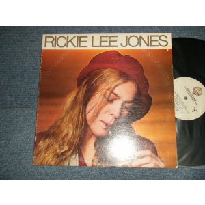 画像: RICKIE LEE JONES - RICKIE LEE JONES (Matrix #A)BSK-1-3296-M1 MR ▵24336  B)BSK-2-3296-M1 MR ▵24336-x (2)) "MONARCH Press in CA"(Ex, Ex+++/Ex+++ )  / 1979 US AMERICA ORIGINAL "1st Press Label" Used LP