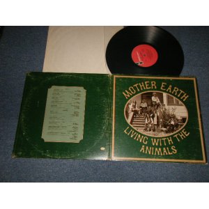 画像: MOTHER EARTH (TRACY NELSON) - LIVING WITH THE ANIMALS  (Ex+/Ex++ B-3:Ex-) / 1968 US AMERICA  ORIGINAL 1dst Press "RED Label" Used LP