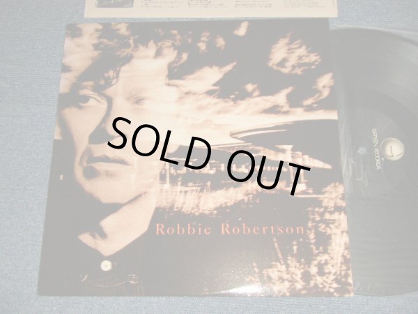 画像1: ROBBIE ROBERTSON (of THE BAND)  -  ROBBIE ROBERTSON (With CUSTOM INNER SLEEVE) (MINT/MINT) / 1987 US AMERICA ORIGINAL Used LP 