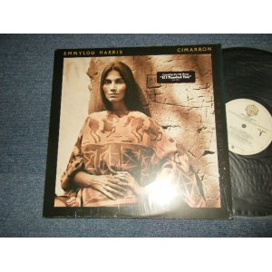 画像: EMMYLOU HARRIS - CIMARRON (NO INNER SLEEVE) (MINT-/MINT-)  / 1981 US AMERICA ORIGINAL Used  LP