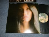 画像: EMMYLOU HARRIS - LIXURY LINER (With CUSTOM SLEEVE)  (Matrix #A)BSK-1-3115 ̷G-5 GOL B)BSK-2-3115 ̷G-3 GOL)(MINT-/MINT-) / 1977 Version US AMERICA REISSUE "BURBANK Street Label" Used   LP